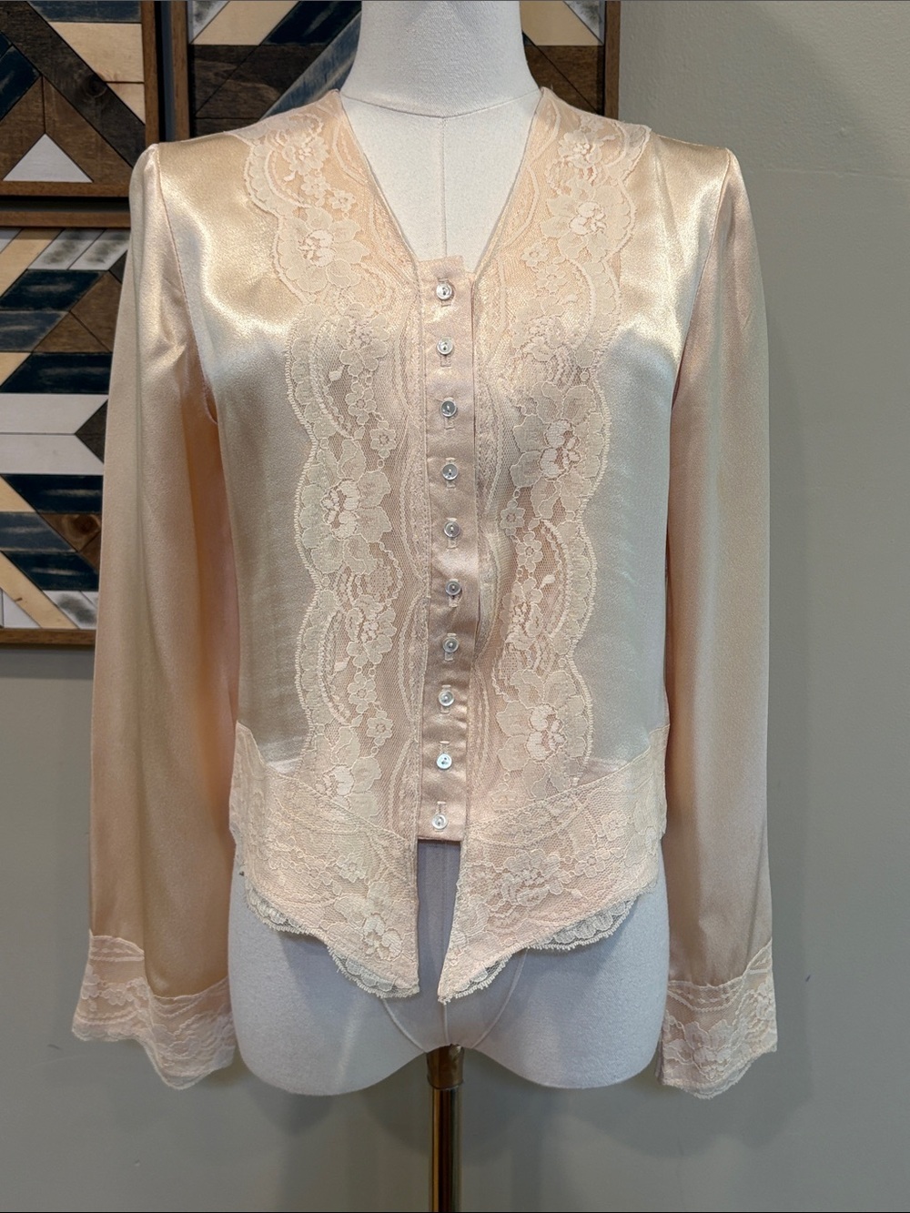 Vintage Jessica’s Gunnies Satin Lace Button-Front Blouse size 9